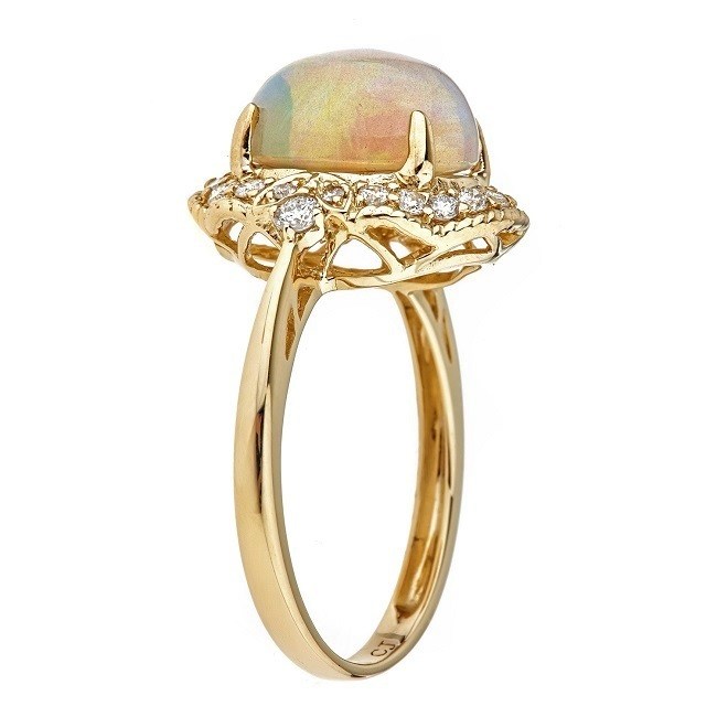 Azalea 14K Yellow Gold Oval-Cut Opal Ring