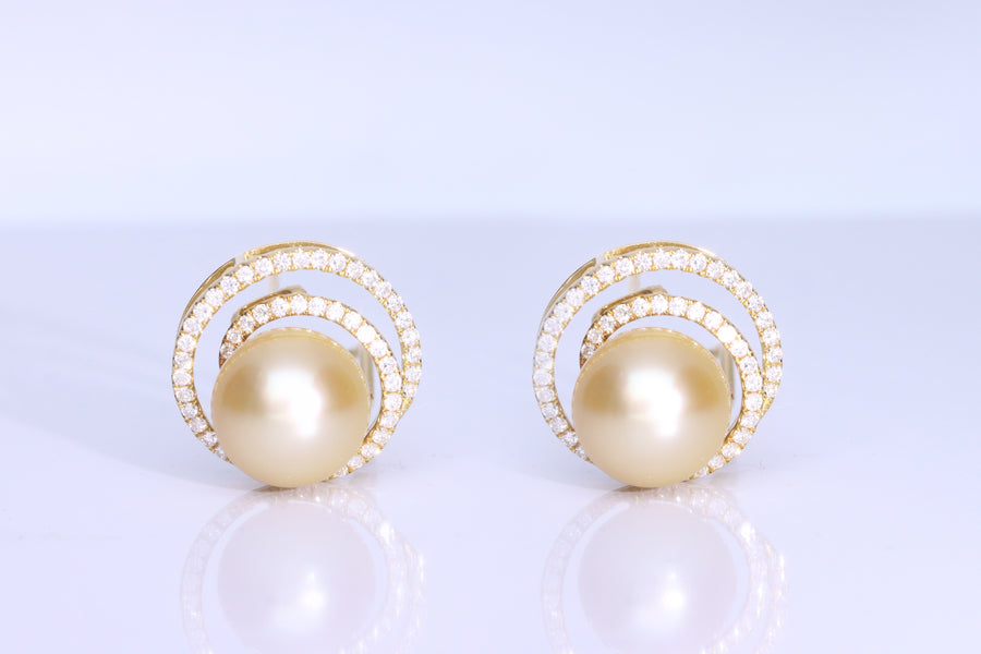 Kamilah 18K Yellow Gold Round-Cut Pearl Earring