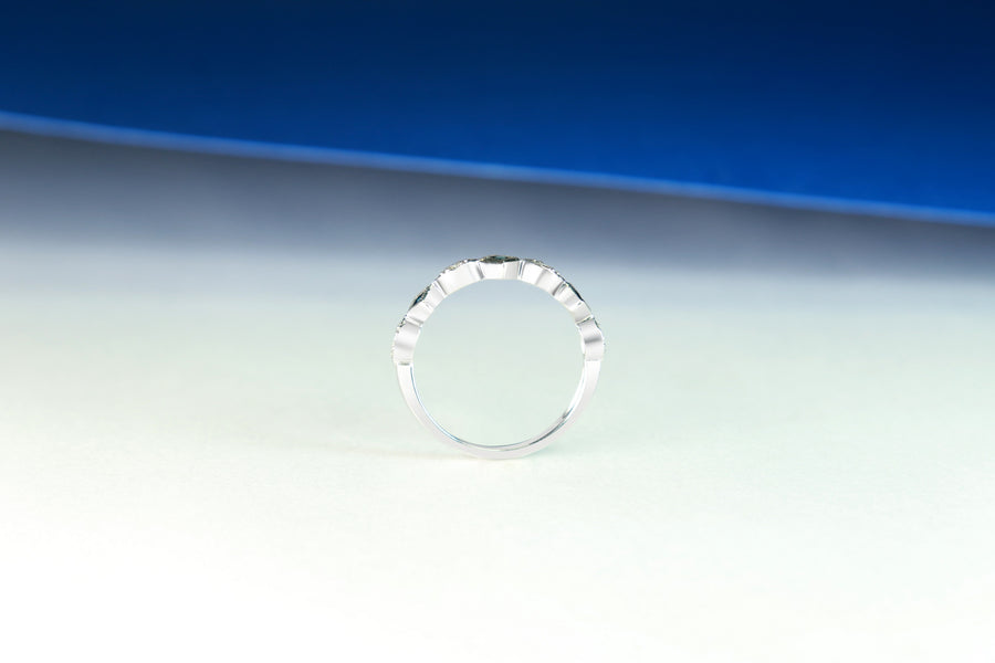 18K White Gold Square-Cut Blue Sapphire Ring